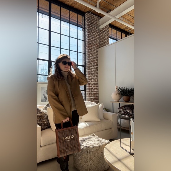 Meet your Posher, Monika - Picture 4 of 11